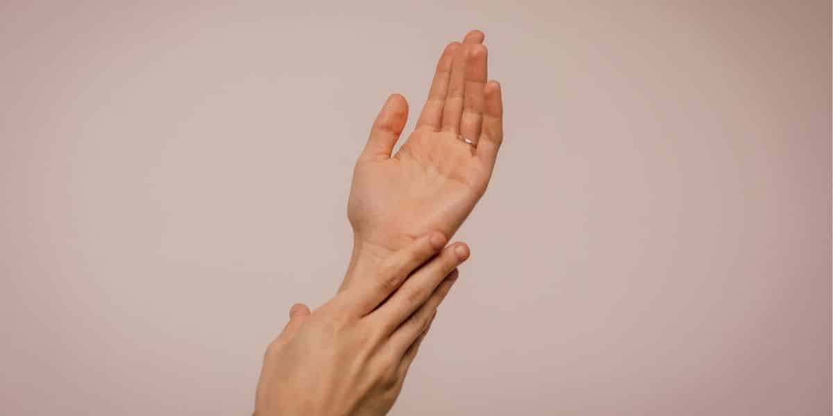 Pourquoi avonsnous souvent les mains froides