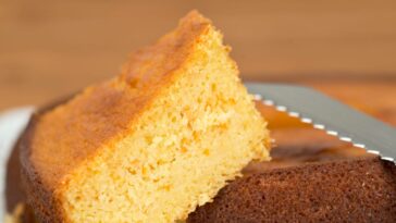 Découvrez le secret d'un gâteau au yaourt moelleux sans œuf à faire fondre vos papilles !