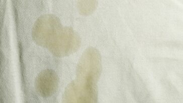 Tache d’huile sur vêtement : nos astuces pour l’enlever