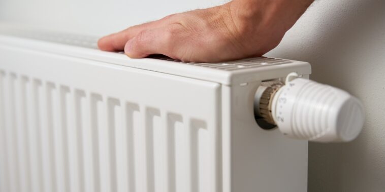 Comment fabriquer un réflecteur de chaleur pour le radiateur ?