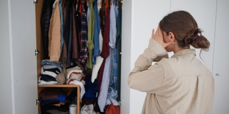 Luttez contre l'humidité dans vos placards avec ces astuces naturelles pour préserver vos affaires !