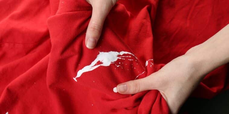 Astuces pratiques pour dire adieu aux taches de peinture : comment enlever de la peinture à base d'eau et d'huile sur vos vêtements
