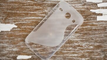 Redonnez de l'éclat à votre coque transparente jaunie avec ces 3 astuces naturelles pratiques !
