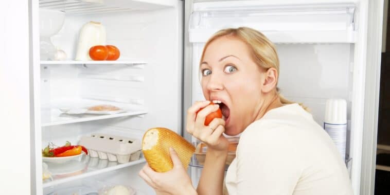 Conseils pratiques pour couper la faim le soir : 3 méthodes efficaces pour maintenir la forme