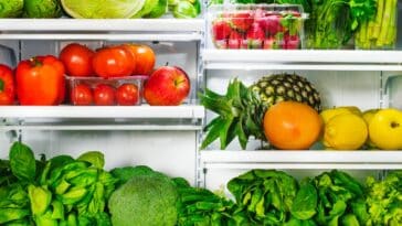 Découvrez l'astuce ultime pour conserver vos fruits et légumes plus longtemps au réfrigérateur !