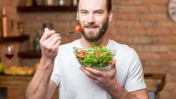 Conseils nutritionnels : est-il préférable de consommer les tomates cuites ou crues pour la santé