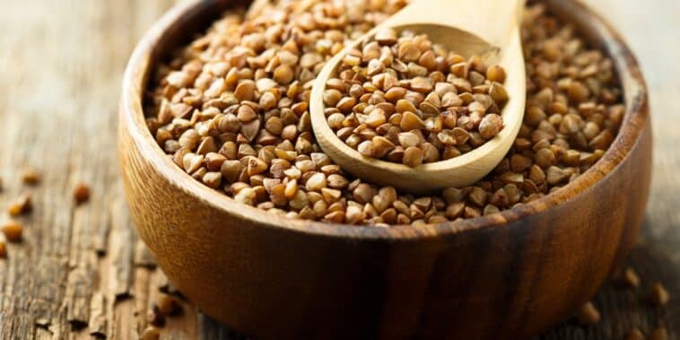 Quels sont les bienfaits des graines de sarrasin et comment les utiliser en cuisine ?