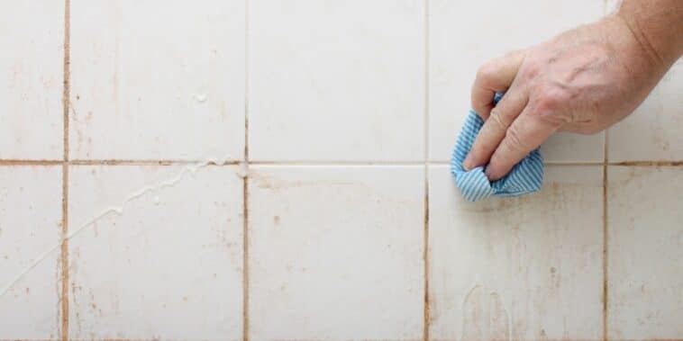 Comment enlever la rouille sur le carrelage : Nos astuces et conseils pour une maison impeccable