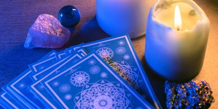 Prévisions astrologiques du 23 juillet 2024 : Découvrez les influences du tarot sur votre journée
