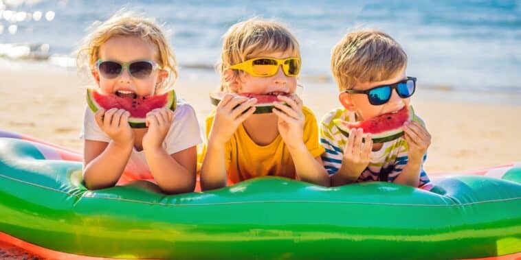 Découvrez nos conseils pour choisir les collations de plage parfaites afin de rester en forme cet été