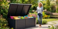 profitez du coffre de jardin emily 270l à 26,90 € chez castorama : la solution pratique et économique pour ranger coussins, jouets et outils de jardin. idéal pour garder vos espaces extérieurs ordonnés !