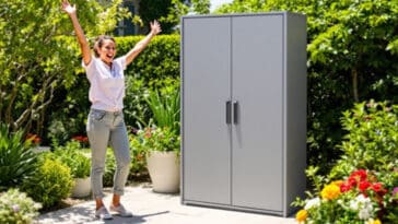 profitez d'une remise de 130 € sur l’armoire extérieure castorama et organisez vos espaces à moindre coût. rangement optimal, prix réduit : désormais à moins de 870 € !