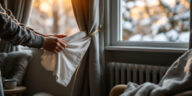 découvrez des gestes simples et économiques pour isoler, chauffer et protéger votre maison du froid sans acheter de nouveaux équipements.